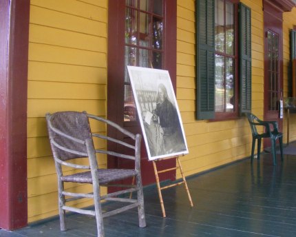 A photo of U.S. Grant on the porch of his final home in New York.